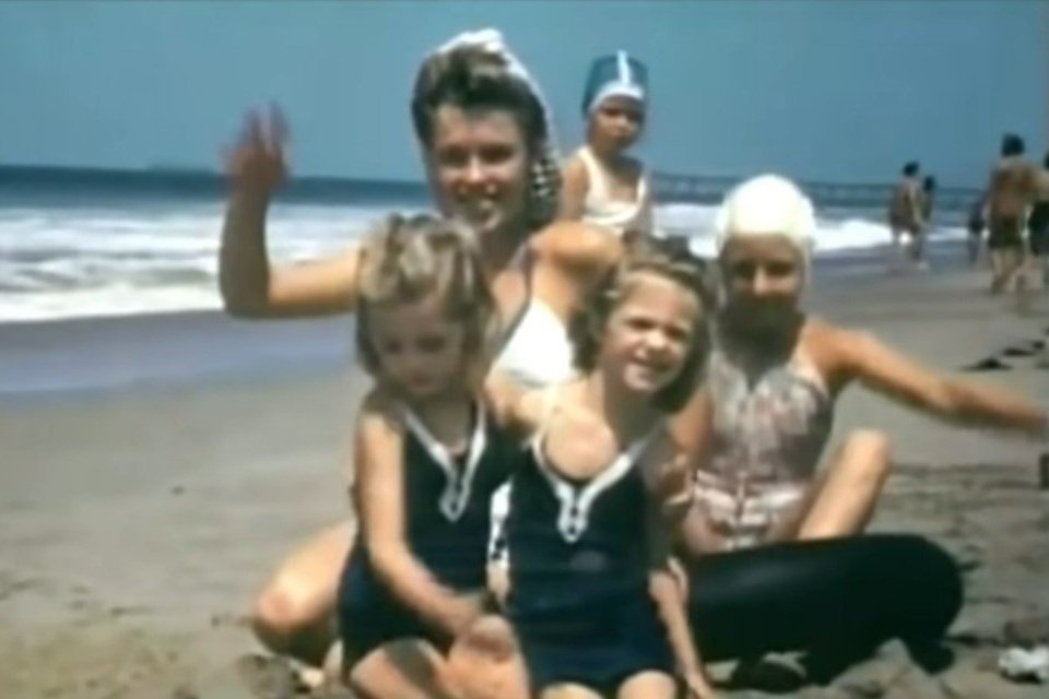 1941 // Home  Movies with  the  Howell  Family